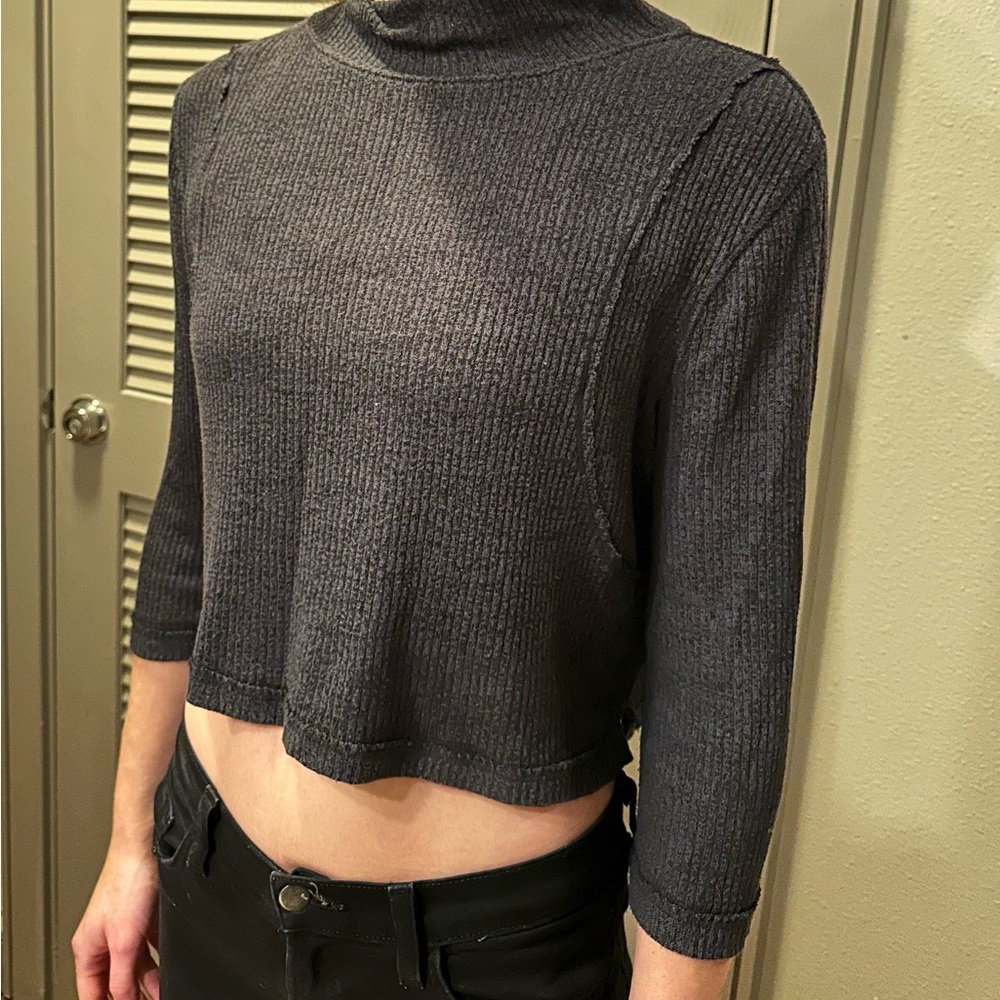 Ribbed Mock Neck Black Sweater